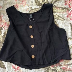 NWT Emery Rose Black Crop Top